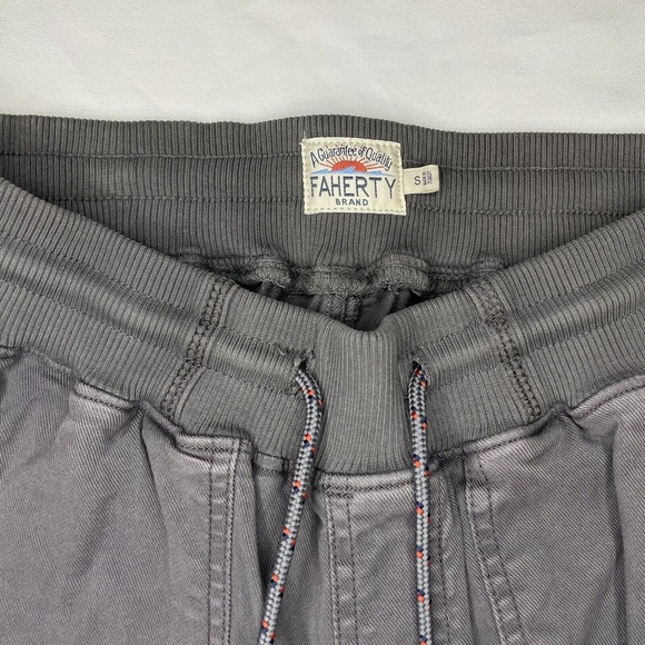 FAHERTY Brand Men's Traveler Pants Rugged Grey Size Small Drawstring Chino - Picture 2 of 9